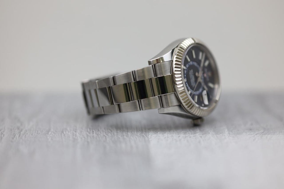 Rolex | Sky-Dweller | 326934 | White gold | 42 mm | Steel | Blue | Automatic