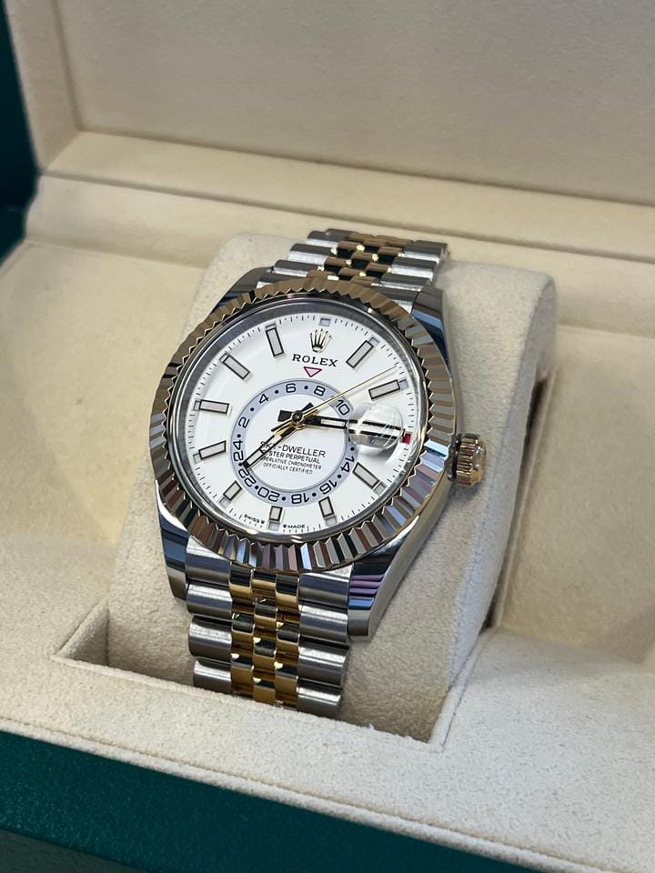 Rolex | Sky-Dweller | 336933 | Steel | 42 mm | Gold/Steel | White | Automatic