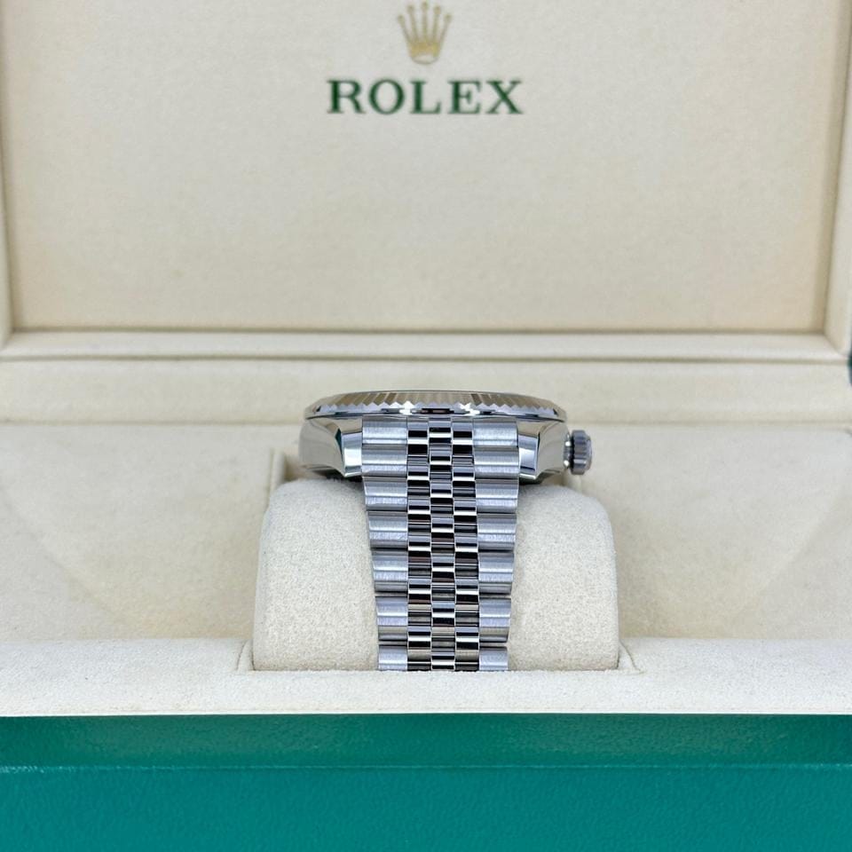 Rolex | Sky-Dweller | 336934-0008 | Gold/Steel | 42 mm | Gold/Steel | Black | Automatic