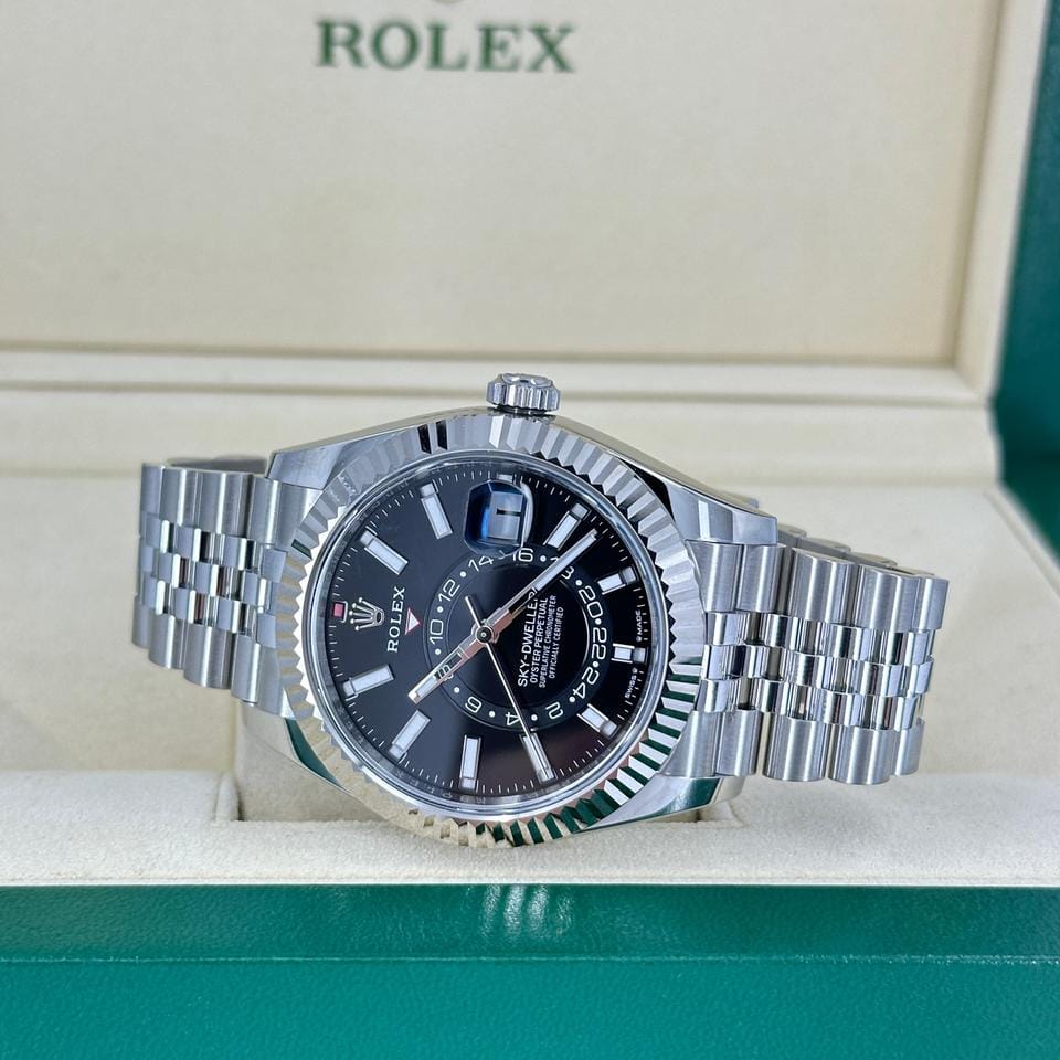 Rolex | Sky-Dweller | 336934-0008 | Gold/Steel | 42 mm | Gold/Steel | Black | Automatic