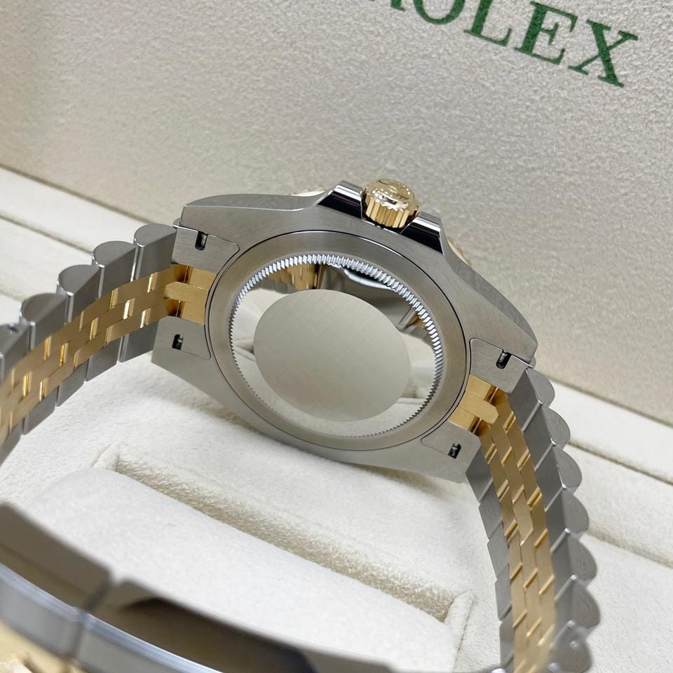 Rolex | GMT-Master II | 126713grnr | Gold/Steel | Gold/Steel | Black | Automatic
