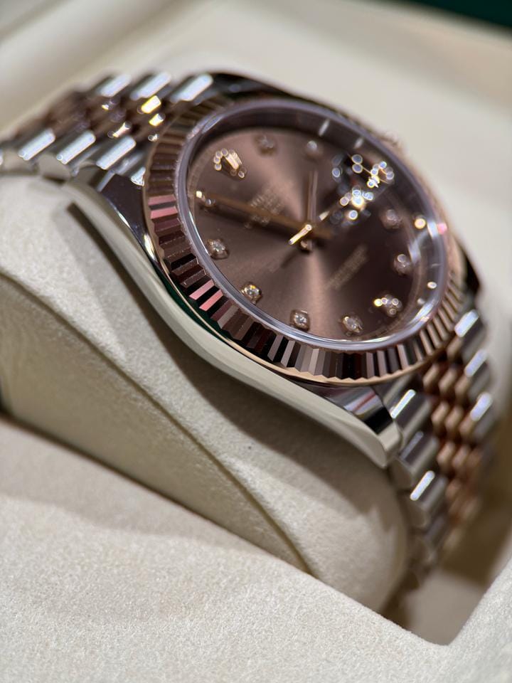 Rolex | Datejust | 126331 | Gold/Steel | 41 mm | Gold/Steel | Black | Automatic