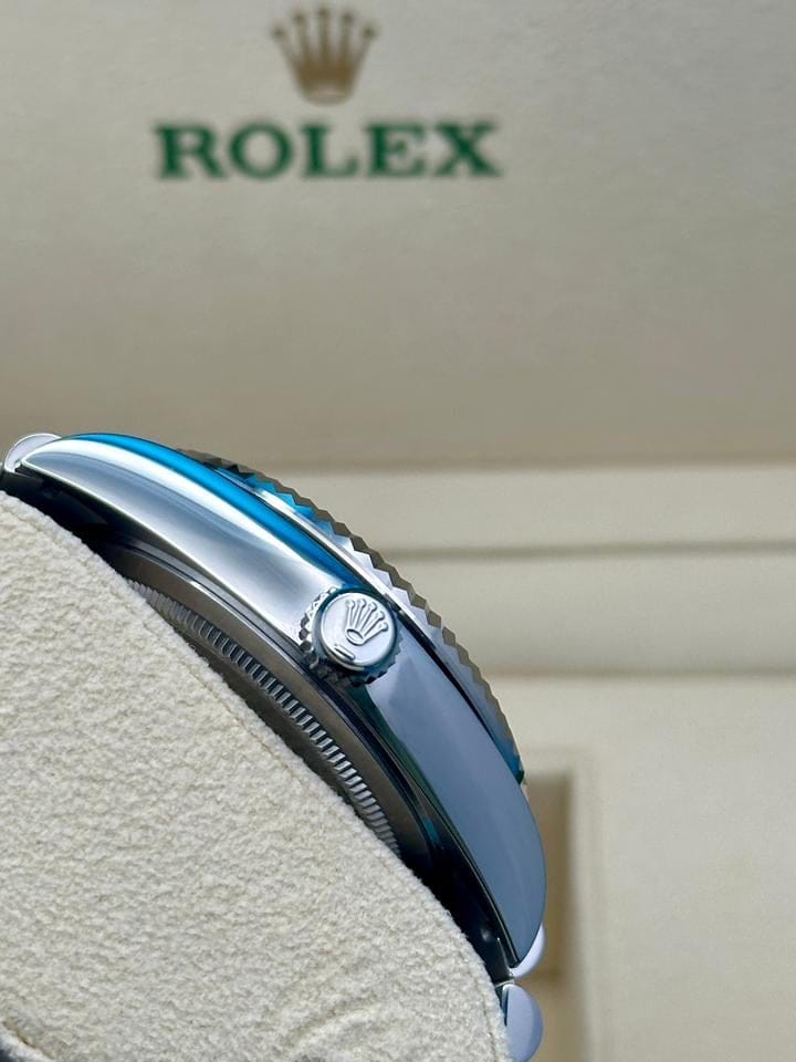 Rolex | Sky-Dweller | 336934 | Gold/Steel | 42 mm | Steel | Blue | Automatic