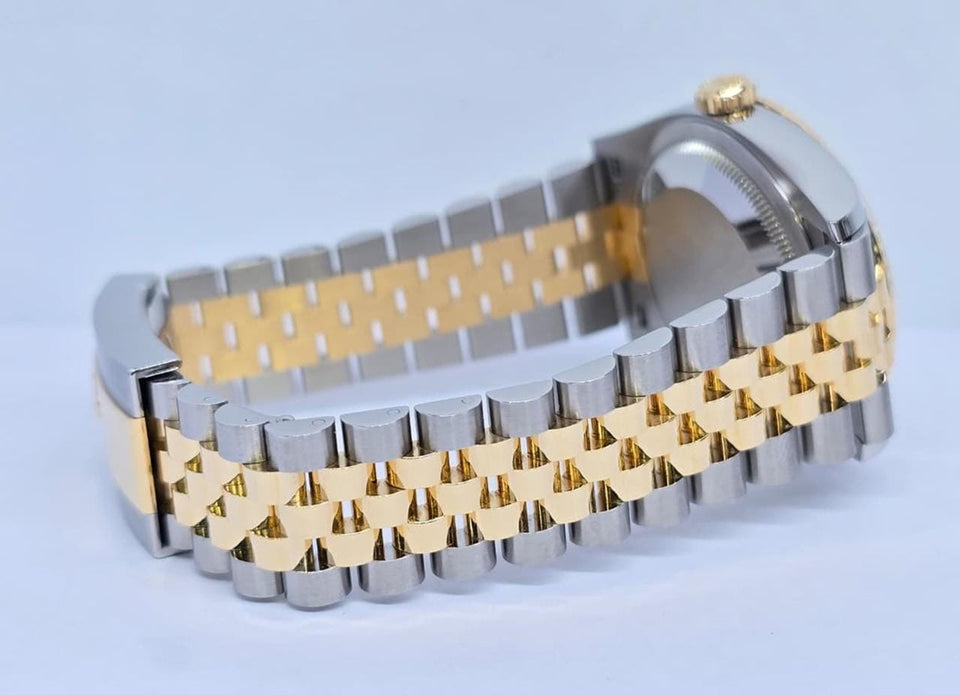 Rolex | Datejust | 126233 | Gold/Steel | 36 mm | Gold/Steel | Silver (solid) | Automatic