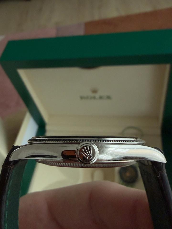 Rolex | 1908 | 52509 | White gold | 39 mm | Crocodile skin | White | Automatic