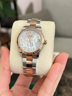 Rolex | Datejust | 278271 NG WHITE OYS | Gold/Steel | 31 x 37 mm | Gold/Steel | Mother of pearl | Automatic