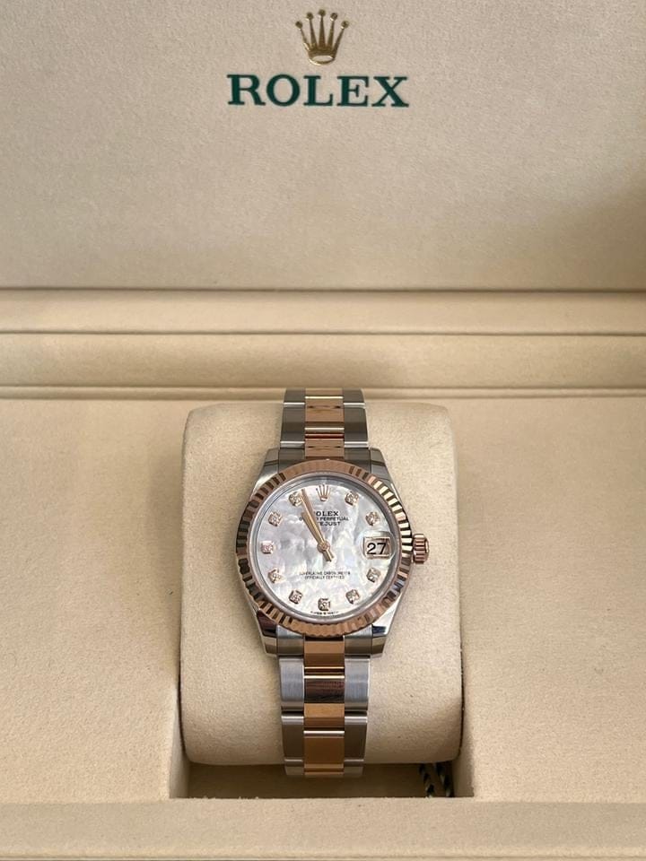 Rolex | Datejust | 278271 NG WHITE OYS | Gold/Steel | 31 x 37 mm | Gold/Steel | Mother of pearl | Automatic
