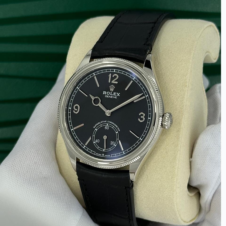 Rolex | 1908 | 52509 | White gold | 39 mm | Black | Automatic