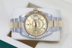 Rolex | Sky-Dweller | 326933-0001 | 42 mm | Gold/Steel | Champagne | Automatic