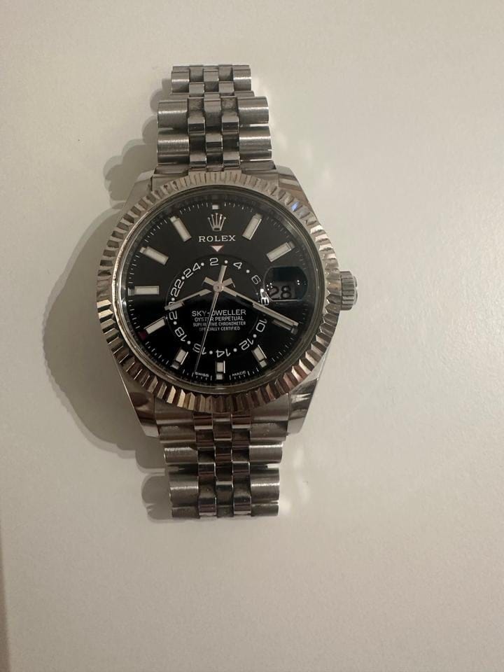 Rolex | Sky-Dweller | 326934 | White gold | 42 mm | White gold | Black | Automatic