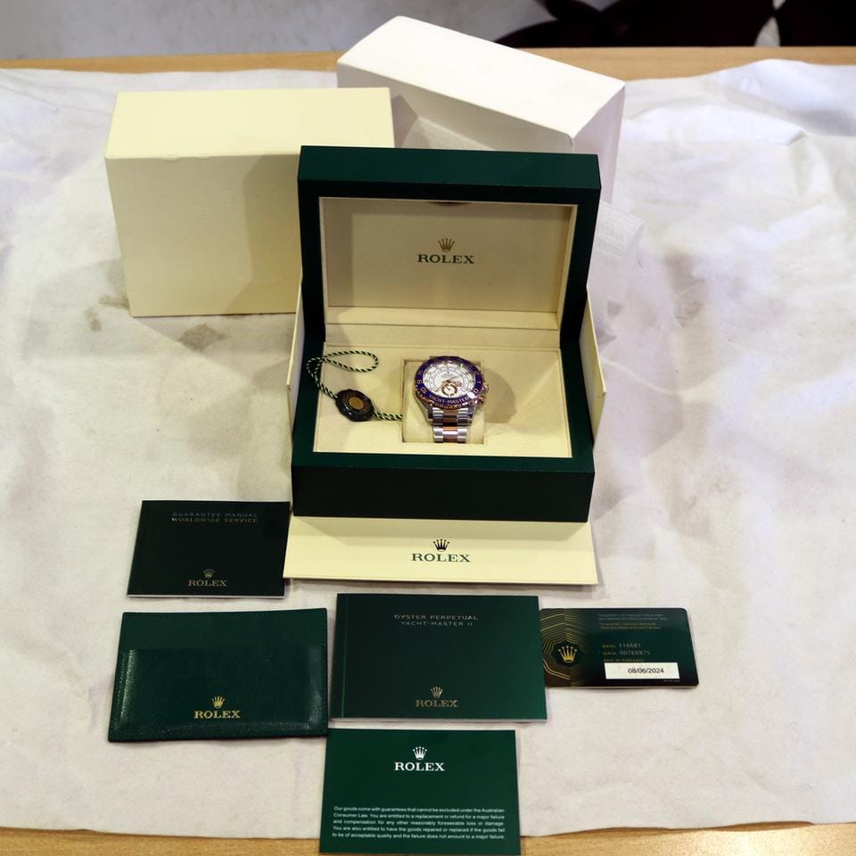Rolex | Yacht-Master II | 116681 | 44 mm | Gold/Steel | White | Automatic