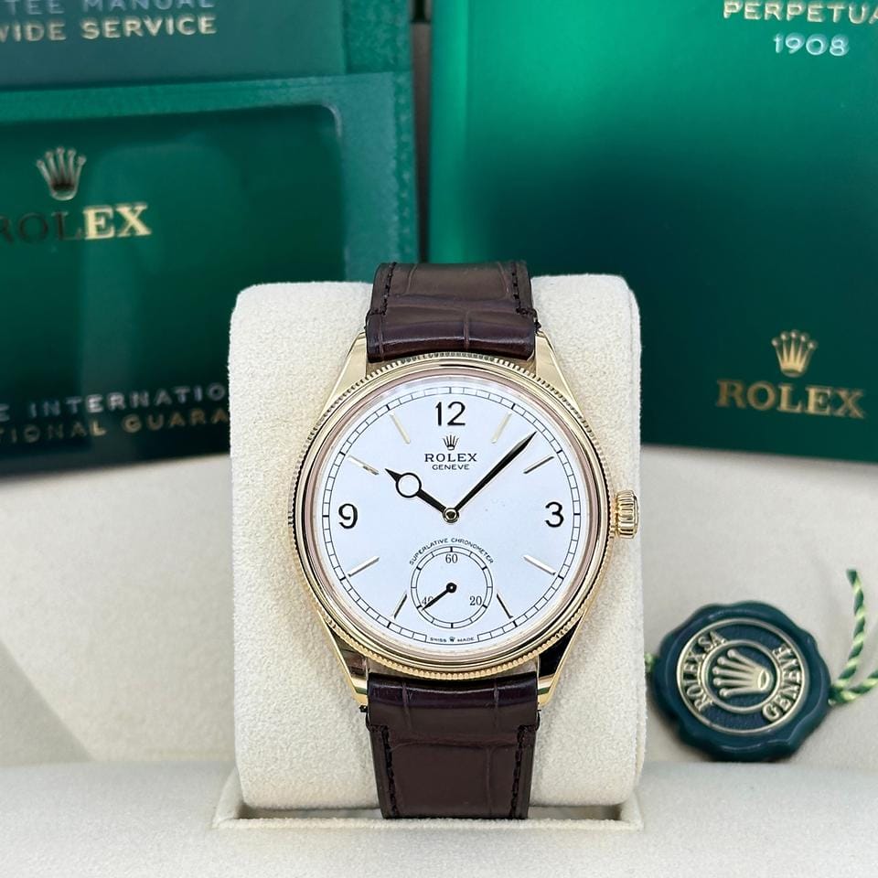 Rolex | 1908 | 52508-0006 | Yellow gold | 39 mm | Leather | White | Automatic