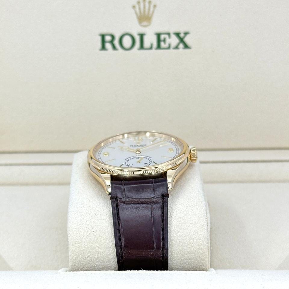 Rolex | 1908 | 52508-0006 | Yellow gold | 39 mm | Leather | White | Automatic
