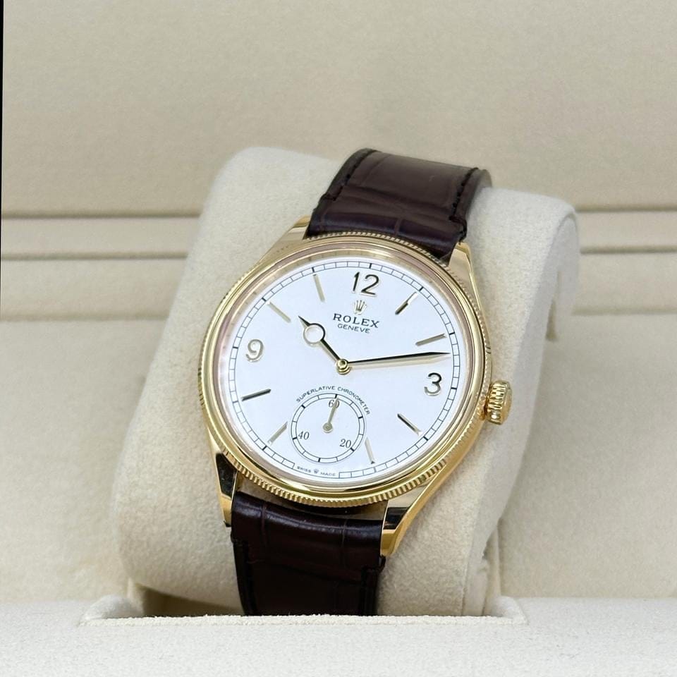 Rolex | 1908 | 52508-0006 | Yellow gold | 39 mm | Leather | White | Automatic