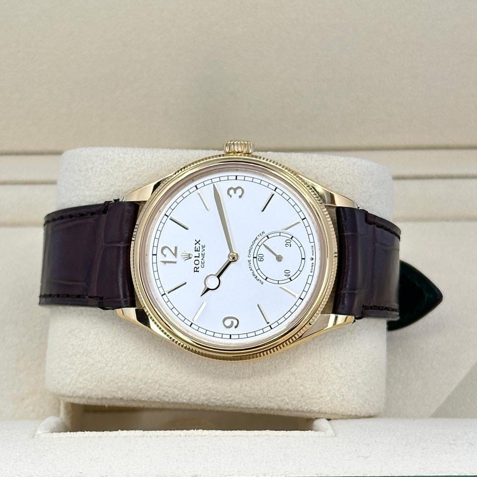 Rolex | 1908 | 52508-0006 | Yellow gold | 39 mm | Leather | White | Automatic