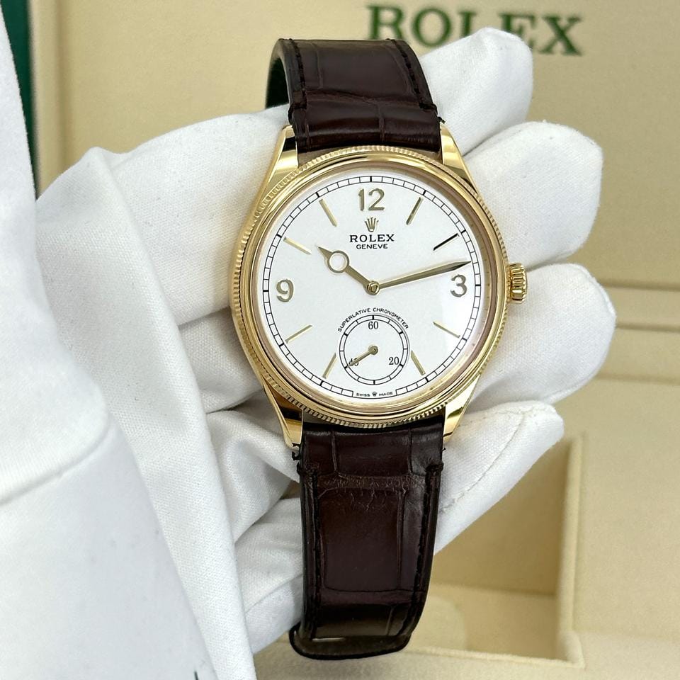 Rolex | 1908 | 52508-0006 | Yellow gold | 39 mm | Leather | White | Automatic