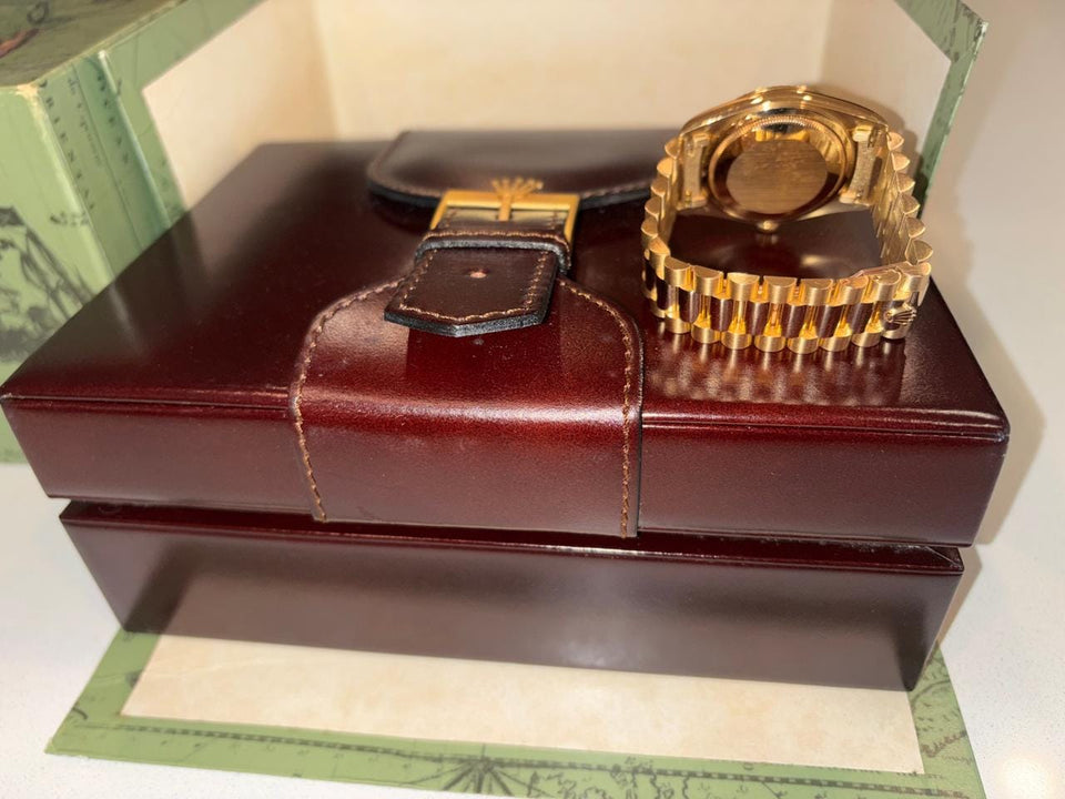Rolex | Day-Date | 18238 | Yellow gold | 36 mm | Yellow gold | Champagne | Automatic
