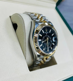 Rolex | Sky-Dweller | 336933 | 42 mm | Gold/Steel | Black | Automatic
