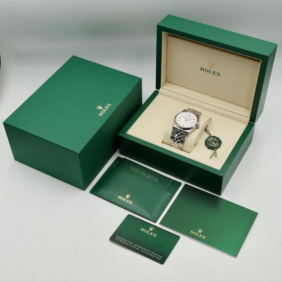 Rolex | Land-Dweller | 127334 | Steel | 36 mm | Steel | White | Automatic