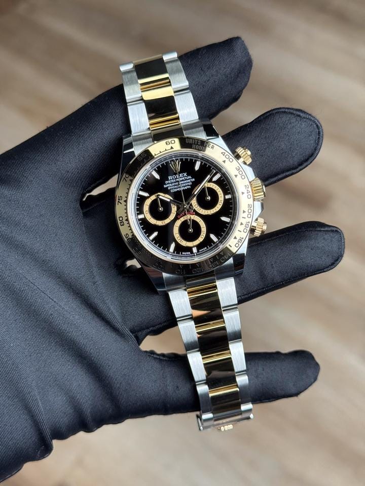 Rolex | Daytona | 126503 | Yellow gold | 40 mm | Gold/Steel | Black | Automatic