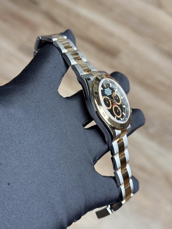 Rolex | Daytona | 126503 | Yellow gold | 40 mm | Gold/Steel | Black | Automatic