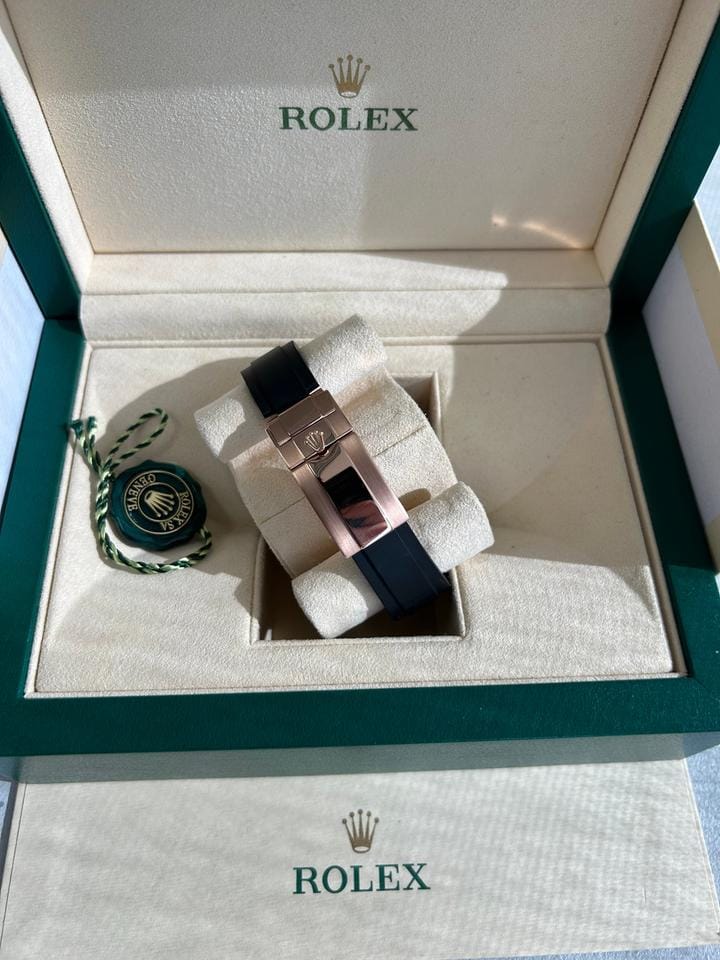 Rolex | Yacht-Master | 126655 | Rose gold | 40 mm | Rubber | Black | Automatic