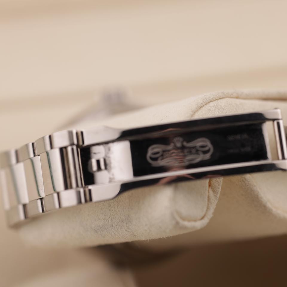 Rolex | Sky-Dweller | 326939 | White gold | 42 mm | White gold | White | Automatic