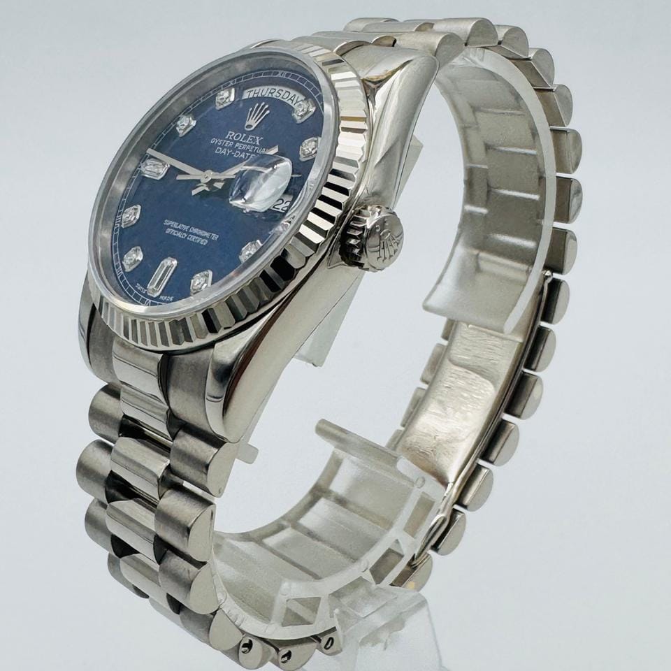 Rolex | Day-Date | 118239 | White gold | 36 x 43 mm | White gold | Blue | Automatic