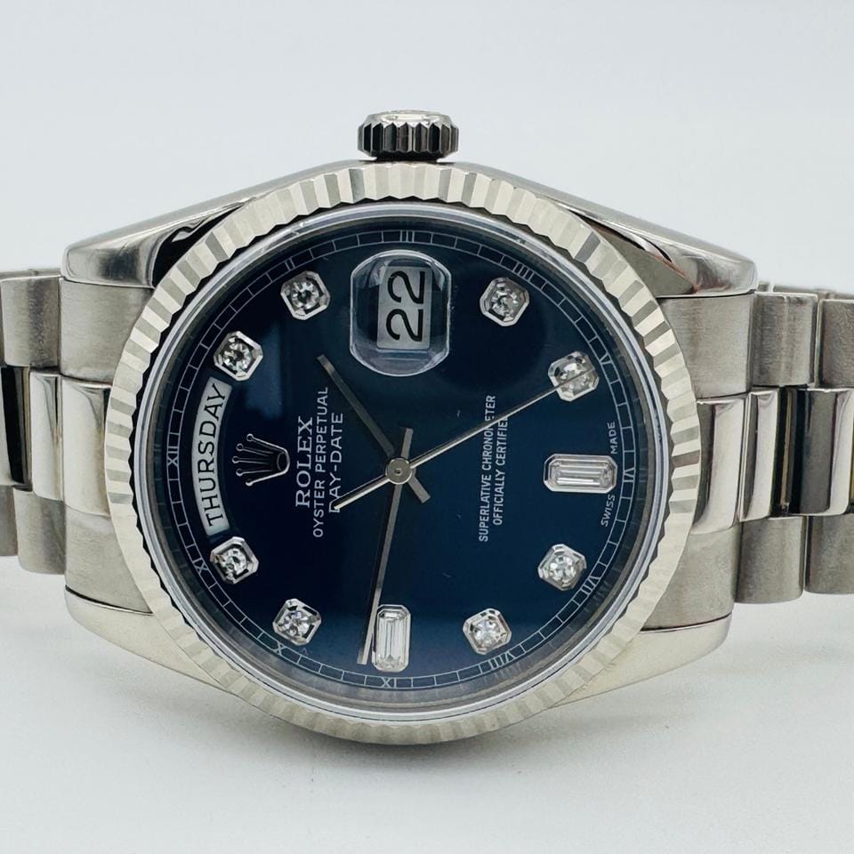 Rolex | Day-Date | 118239 | White gold | 36 x 43 mm | White gold | Blue | Automatic
