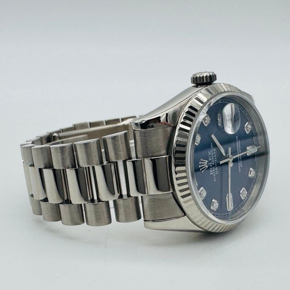 Rolex | Day-Date | 118239 | White gold | 36 x 43 mm | White gold | Blue | Automatic