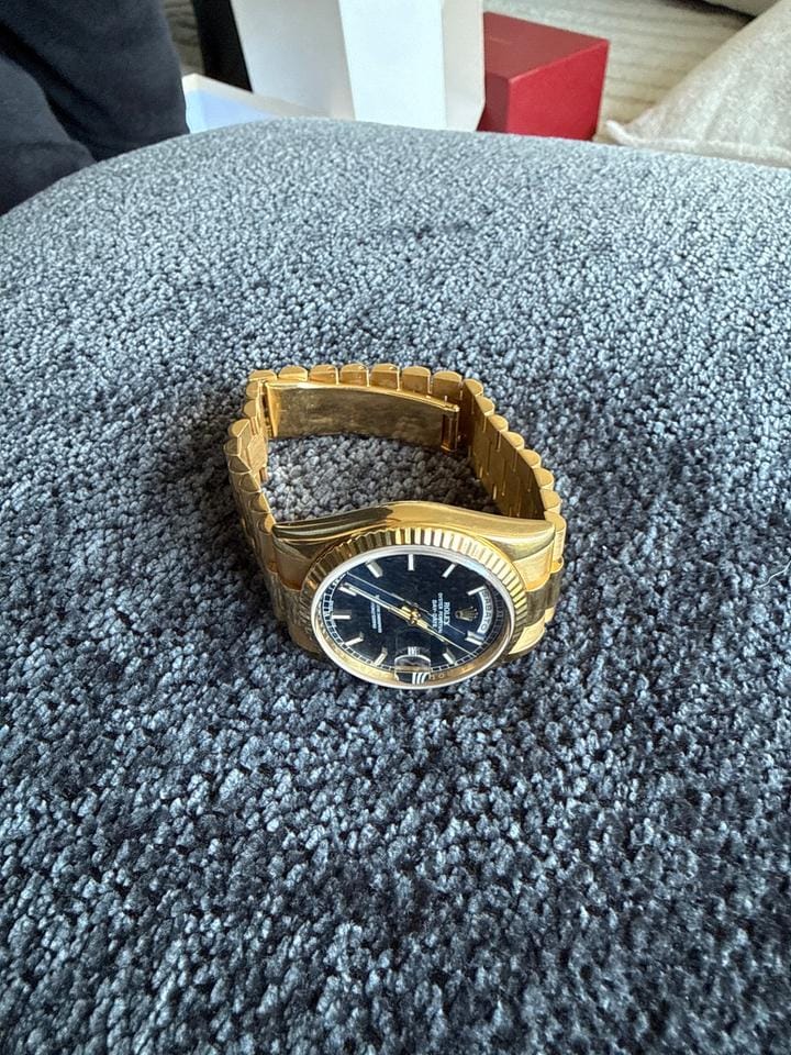 Rolex | Day-Date | 118238 | Yellow gold | 36 mm | Yellow gold | Blue | Automatic