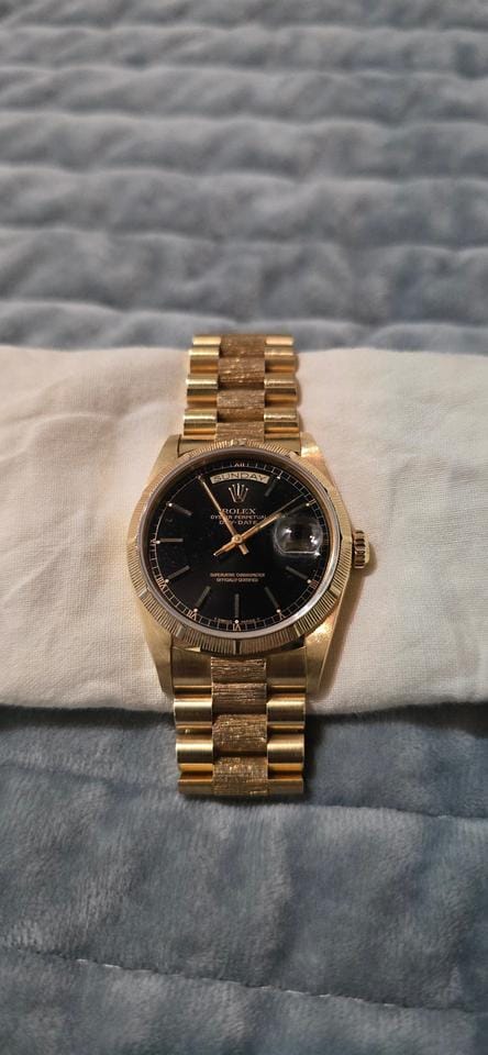 Rolex | Day-Date | 18248 | Yellow gold | 36 mm | Yellow gold | Black | Automatic