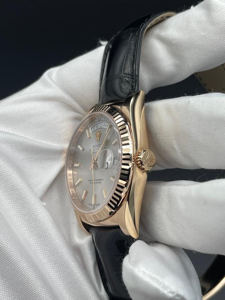 Rolex | Day-Date | 118135 | Rose gold | 36 mm | Silver | Automatic