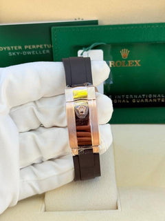 Rolex | Sky-Dweller | 326235 | Rose gold | 42 mm | Rubber | White | Automatic