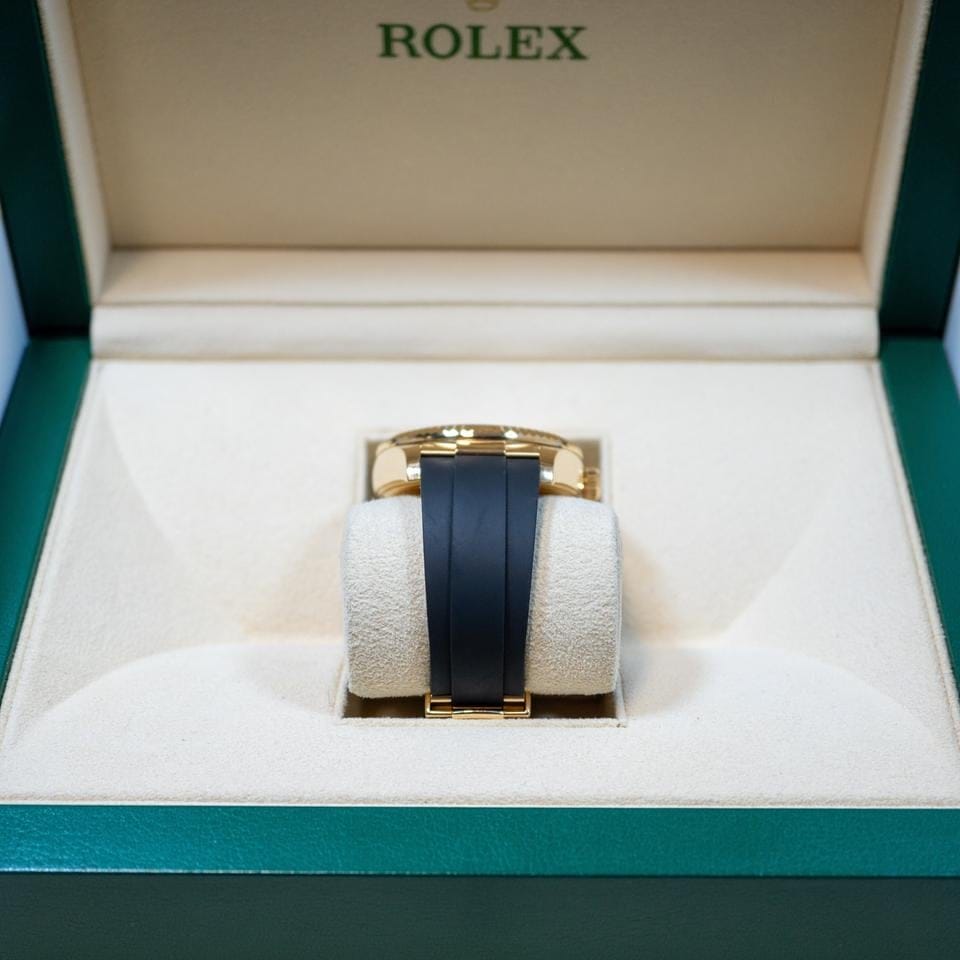 Rolex | Sky-Dweller | 326238 | Yellow gold | 42 mm | Rubber | White | Automatic