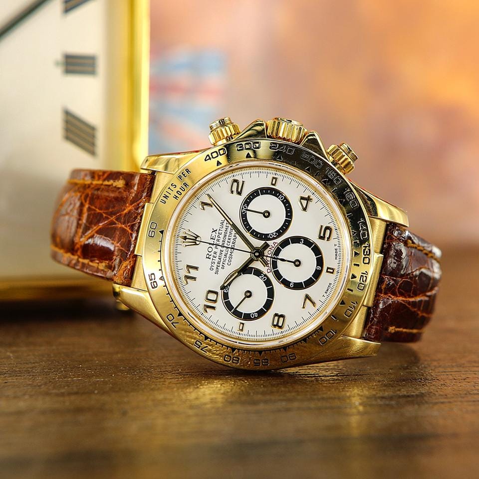 Rolex | Daytona | 16518 | Yellow gold | 40 mm | Crocodile skin | White | Automatic