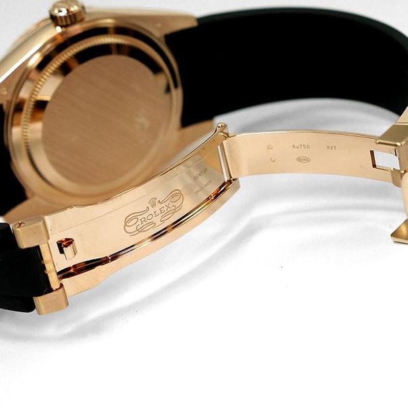 Rolex | Sky-Dweller | 326235 | 42 mm | Rubber