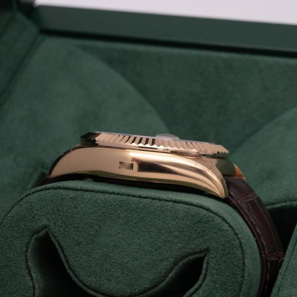 Rolex | Sky-Dweller | 326135 | Rose gold | 42 mm | Leather | Brown | Automatic