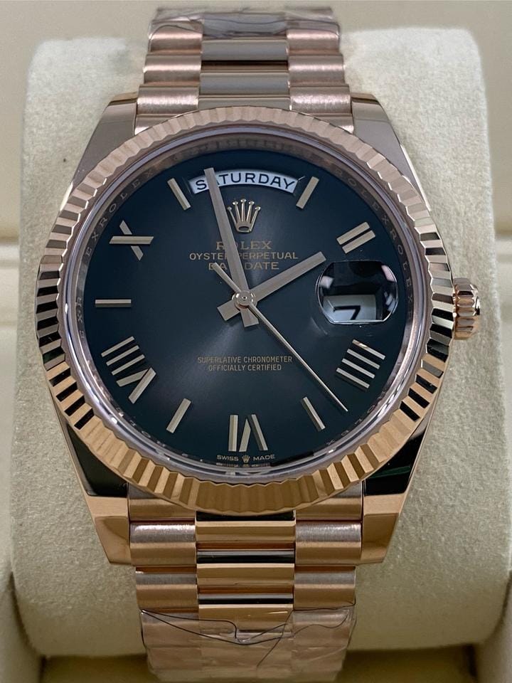 Rolex | Day-Date | 228235 | Rose gold | 40 mm | Rose gold | Grey | Automatic