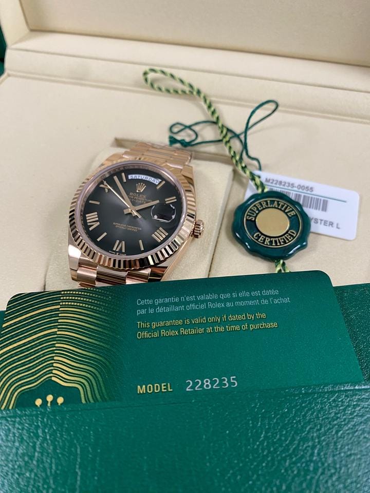 Rolex | Day-Date | 228235 | Rose gold | 40 mm | Rose gold | Grey | Automatic