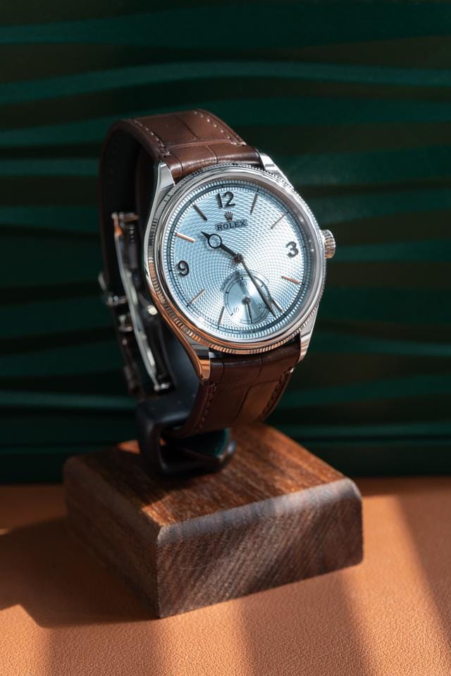 Rolex | 1908 | 52506 | Platinum | 39 mm | Leather | Blue | Automatic