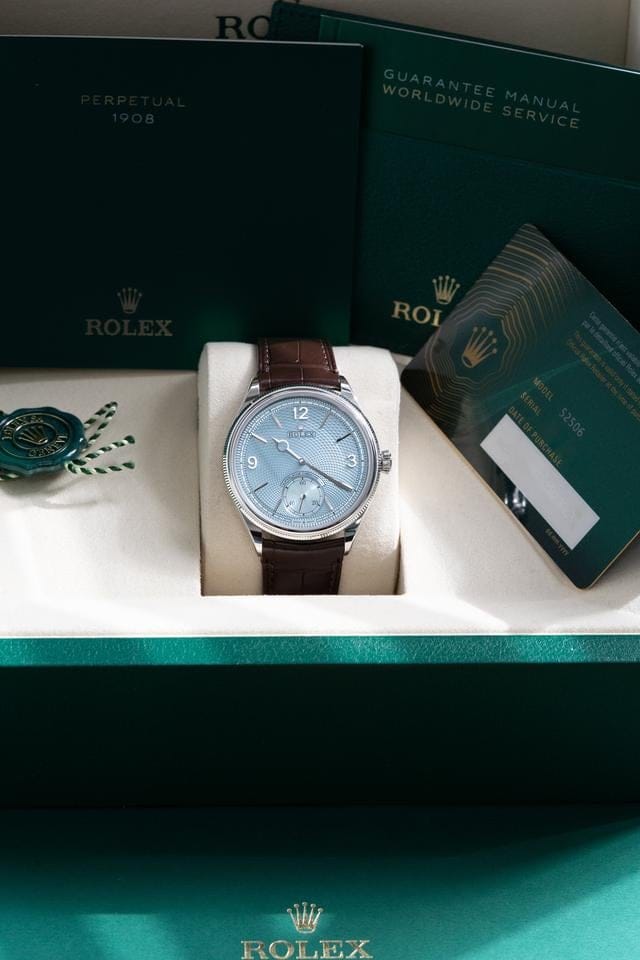 Rolex | 1908 | 52506 | Platinum | 39 mm | Leather | Blue | Automatic