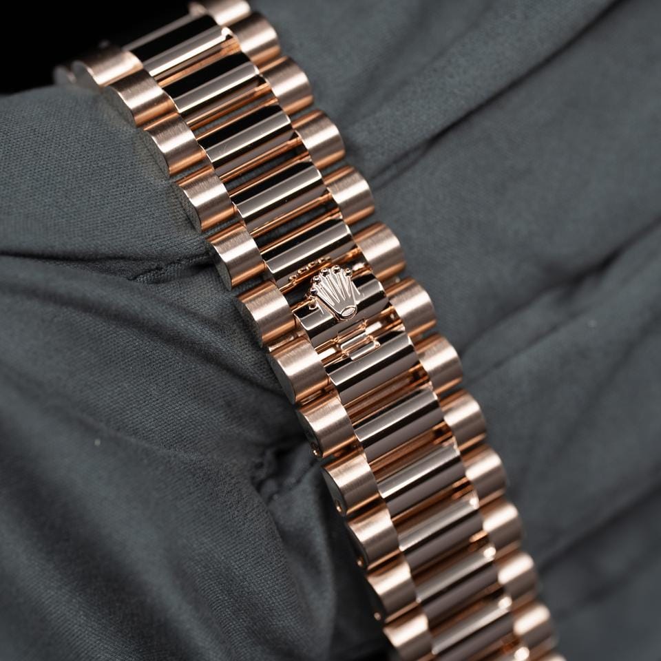 Rolex | Day-Date | 128235 | Rose gold | 36 x 43 mm | Rose gold | Blue | Automatic