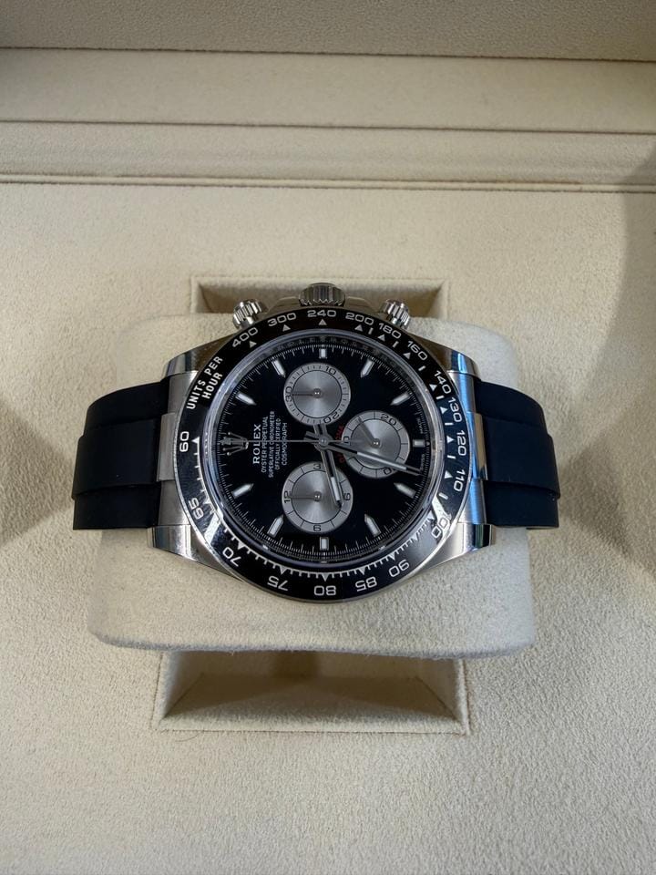 Rolex | Daytona | 126519LN-0006 | White gold | 40 mm | Rubber | Black | Automatic