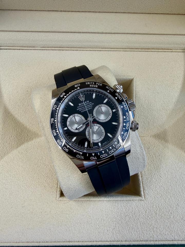 Rolex | Daytona | 126519LN-0006 | White gold | 40 mm | Rubber | Black | Automatic