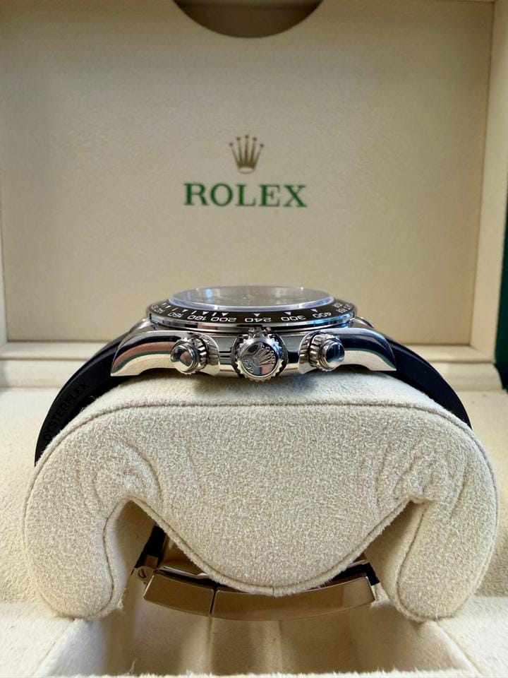 Rolex | Daytona | 126519LN-0006 | White gold | 40 mm | Rubber | Black | Automatic
