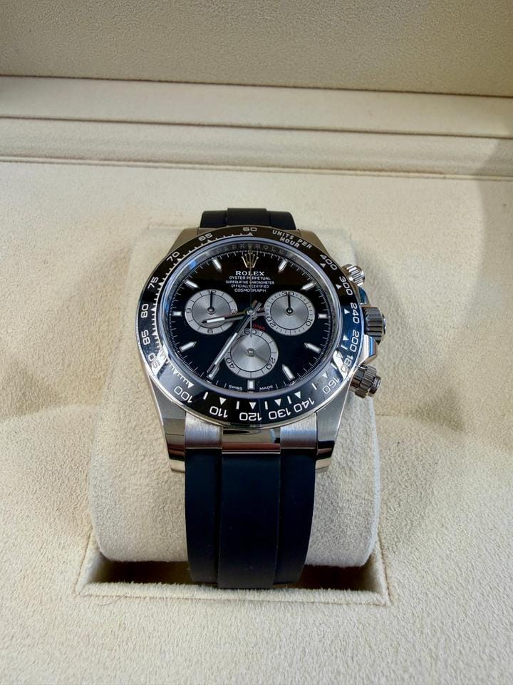 Rolex | Daytona | 126519LN-0006 | White gold | 40 mm | Rubber | Black | Automatic