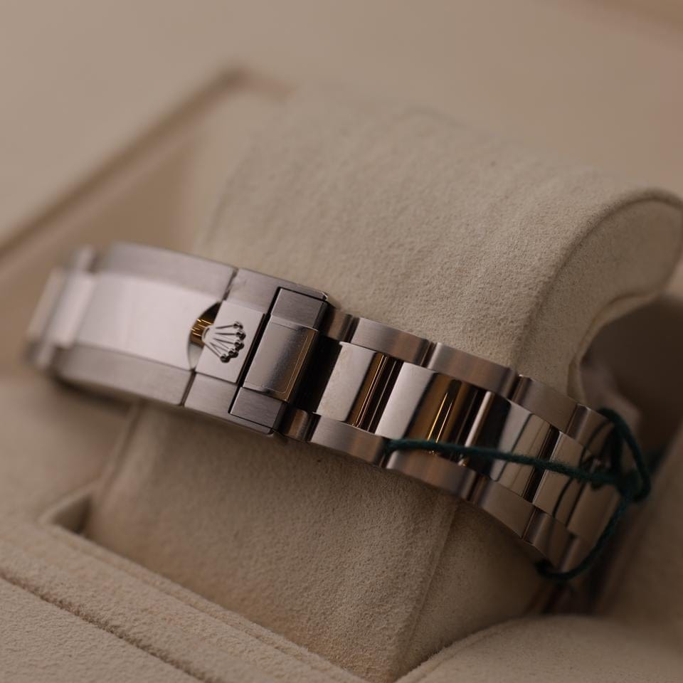 Rolex | GMT-Master II | 126729VTNR | White gold | 40 mm | White gold | Green | Automatic