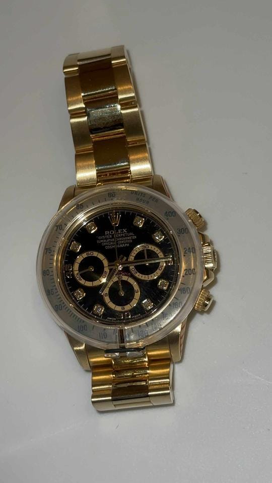 Rolex | Daytona | 16528 | Yellow gold | 40 mm | Yellow gold | Black | Automatic