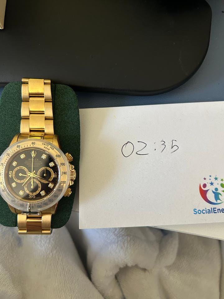 Rolex | Daytona | 16528 | Yellow gold | 40 mm | Yellow gold | Black | Automatic